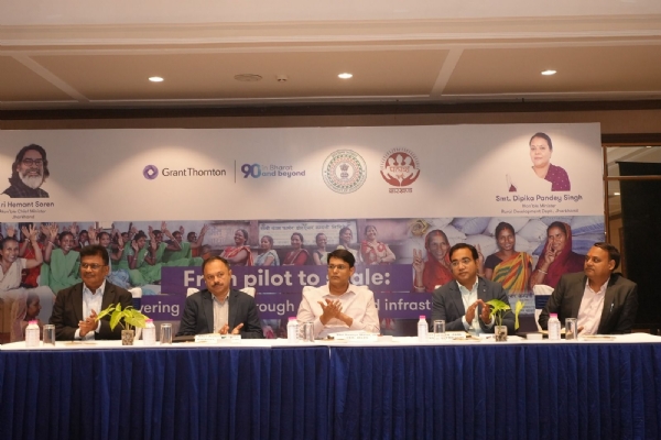 कार्यशाला में अनन्य मित्तल समेत अन्य