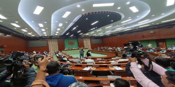 सर्वदलीय बैठक