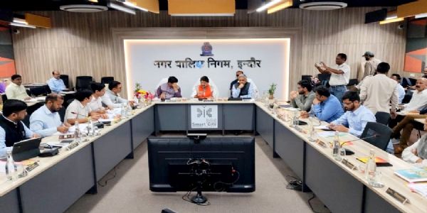 अवैध कॉलोनी का निर्माण होने पर संबंधित अधिकारी की तय होगी जिम्मेदारी : मंत्री विजयवर्गीय