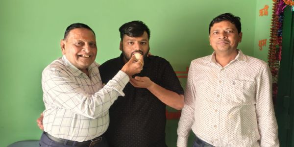 रक्सौल के रौनक केशान ने चार्टर्ड अकाउंटेंट की फाइनल परीक्षा में लहराया सफलता का परचम