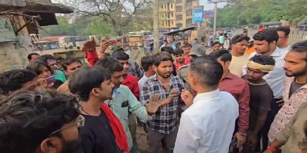 शहर में अतिक्रमण हटाओ अभियान जारी, लोगों ने किया विरोध