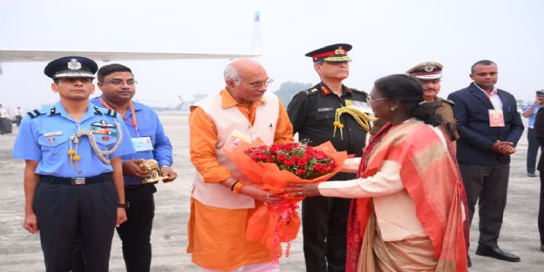 राष्ट्रपति द्रौपदी मुर्मू का बरेली में सरकार की ओर से मंत्री धर्मपाल सिंह ने किया स्वागत