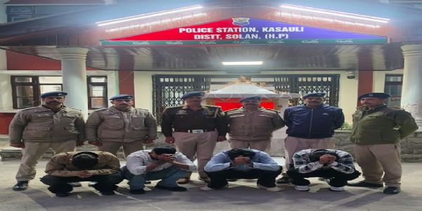 पंजाब के चार युवकों से सोलन पुलिस ने हैरोइन की बरामद