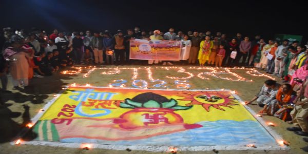 भव्य गंगा आरती के साथ व गंगा स्वच्छता का लिया संकल्प