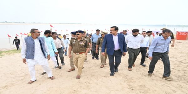 कार्तिक पूर्णिमा पर पंचनद महोत्सव की तैयारियों को लेकर डीएम ने लिया जायजा