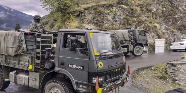 किश्तवाड़ के छत्रू के कलाबन वन क्षेत्र में जारी मुठभेड़ के दौरान सेना का एक जवान घायल, अभियान जारी किश्तवाड़ के छत्रू के कलाबन वन क्षेत्र में जारी मुठभेड़ के दौरान सेना का एक जवान घायल, अभियान जारी