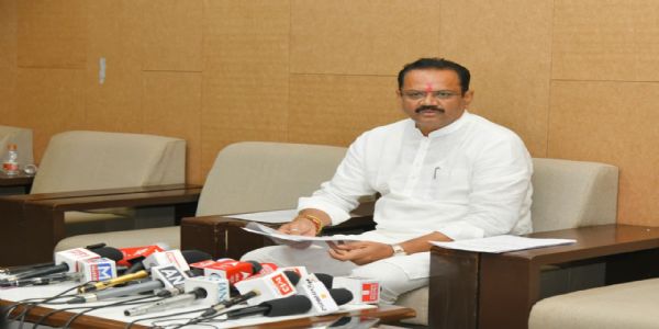 गुजरात में 9 नवंबर से शुरू होगी मूंगफली, मूंग, उड़द और सोयाबीन की समर्थन मूल्य पर खरीद : कृषि मंत्री