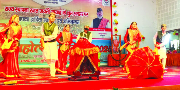 युवाओं को अपने सुनहरे भविष्य के लिए लक्ष्य निर्धारित करना आवश्यक: त्रिवेंद्र