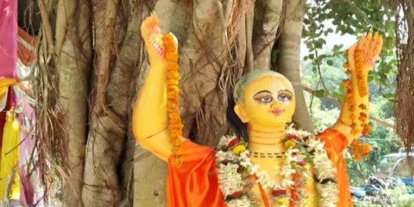 बेलदा के मोयनापाड़ा में 500 साल पुराना रास उत्सव, चैतन्य महाप्रभु की स्मृति में नगर संकीर्तन व भव्य शोभायात्रा