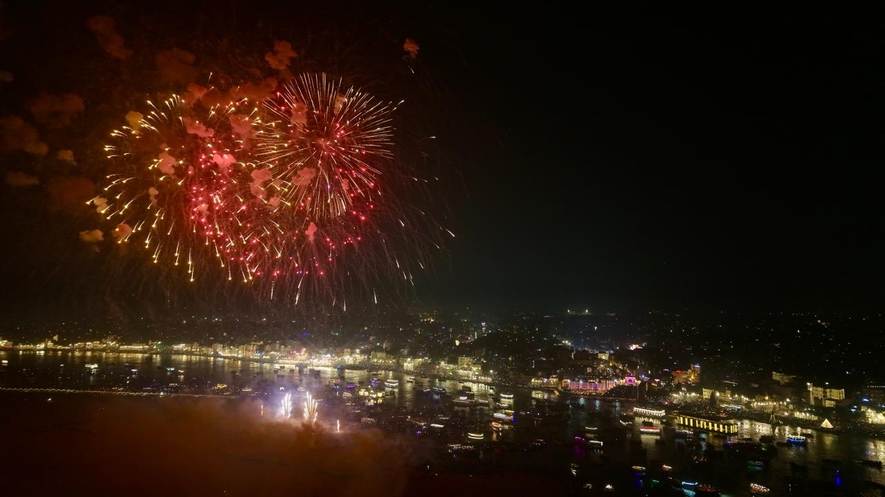 देवदीपावली की तस्वीरें देवदीपावली की तस्वीरें