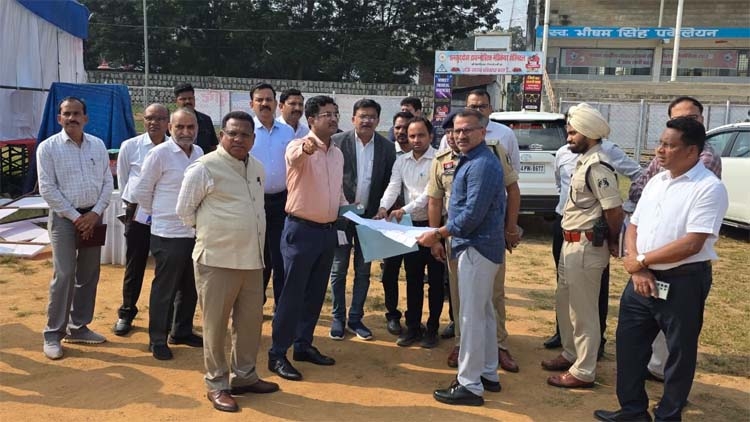 राष्ट्रपति द्रौपदी मुर्मु के प्रवास काे लेकर तैयारियाें का निरीक्षण राष्ट्रपति द्रौपदी मुर्मु के प्रवास काे लेकर तैयारियाें का निरीक्षण