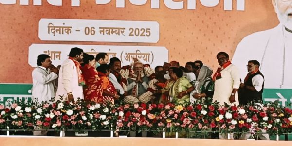 अररिया फोटो:प्रधानमंत्री की सभा अररिया फोटो:प्रधानमंत्री की सभा