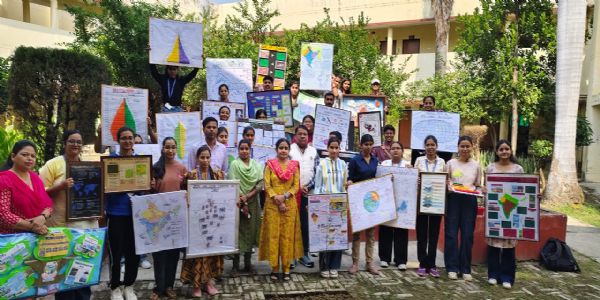 छत्रपति शाहू जी महाराज विश्वविद्यालय में पर्यावरण पर हुई पोस्टर प्रतियोगिता