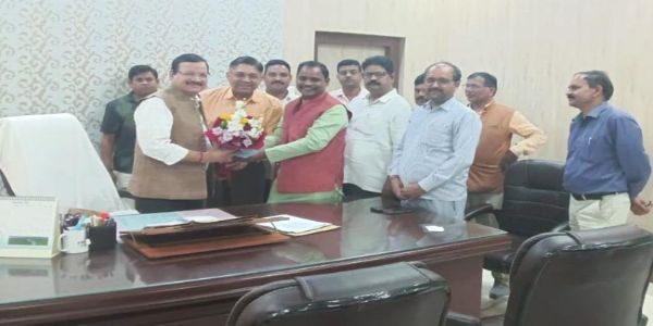 शिक्षणेत्तर कर्मियों का शीघ्र होगा तबादला : एडी सुरेन्द्र कुमार तिवारी