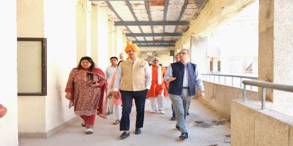 मंत्री इंद्राज ने किया कलिंगा सामाजिक विज्ञान संस्थान का निरीक्षण