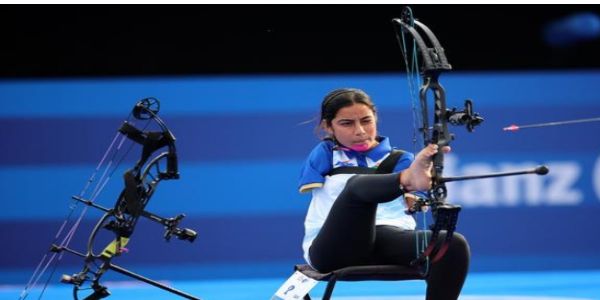 पैरा तीरंदाज शीतल देवी एशिया कप स्टेज-3 के लिए एबल-बॉडी जूनियर टीम में चयनित