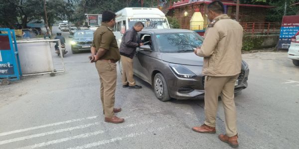 शराब के नशे में मिले नौ चालक, वाहन सीज