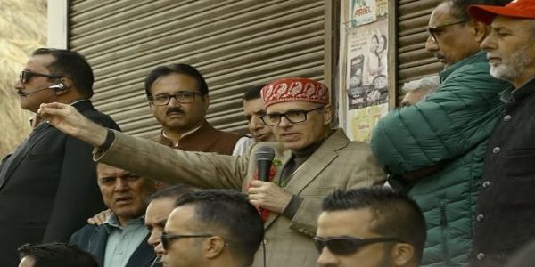 पीडीपी जनता को धोखा देने के अलावा कुछ नहीं करती- उमर अब्दुल्ला