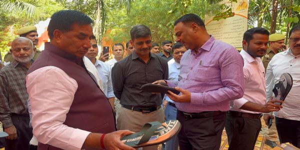 स्वदेशी उत्पादों को अपनाना ही विकसित भारत की दिशा : रमाशंकर सिंह पटेल