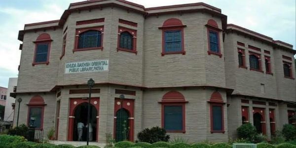 मैं पटना बोल रहा हूं...