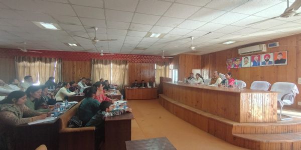 जिला पंचायत उत्तरकाशी बोर्ड बैठक संपन्न, यात्रा और माघ मेला पर हुई चर्चा