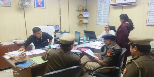 बांदा पुलिस ने रिटायर्ड शिक्षक के वापस कराए 36 लाख रुपये, शिकंजे में साइबर अपराधी