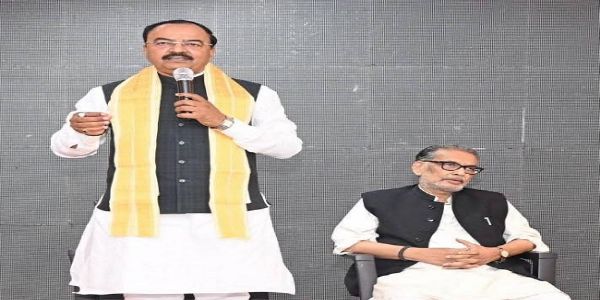 कांग्रेस ने राष्ट्रगीत की आत्मा को कुचला, उसके डीएनए में है तुष्टिकरण : केशव मौर्य