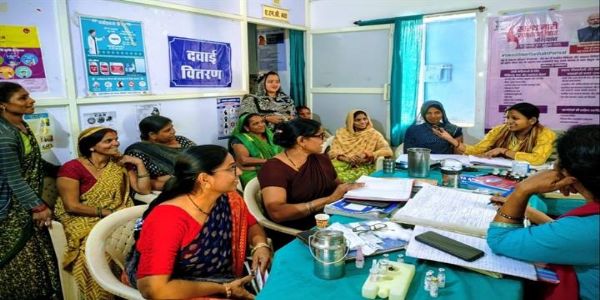 भोपालः राष्ट्रीय कैंसर जागरूकता दिवस पर स्वास्थ्य संस्थाओं में हुए कैंसर जागरूकता संवाद सत्र