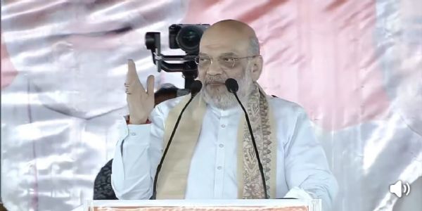 भाषण के दौरान अमित शाह