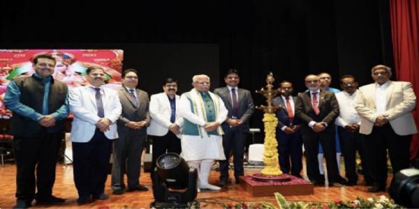 केंद्रीय विद्युत, आवास एवं शहरी विकास मंत्री मनोहर लाल ने कहा कि देश की ऊर्जा सुरक्षा सुनिश्चित करने में एनएचपीसी की भूमिका अत्यंत महत्वपूर्ण है। केंद्रीय विद्युत, आवास एवं शहरी विकास मंत्री मनोहर लाल ने कहा कि देश की ऊर्जा सुरक्षा सुनिश्चित करने में एनएचपीसी की भूमिका अत्यंत महत्वपूर्ण है।