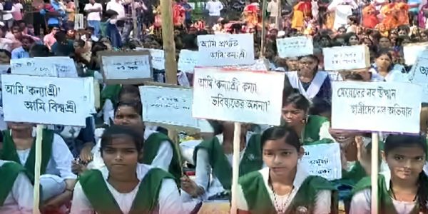 झाड़ग्राम में कन्या भ्रूण हत्या के खिलाफ प्रशासन ने चलाया जागरूकता अभियान