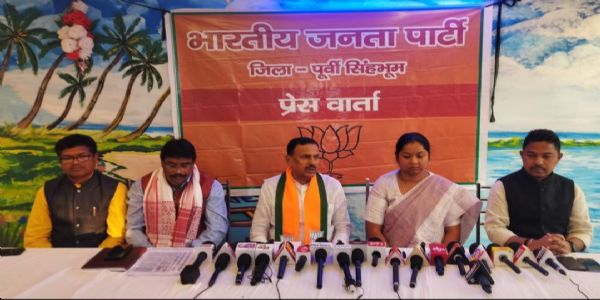 विकास के नाम पर झामुमाे को वोट मांगने का अधिकार नहीं : डॉ दिनेशानंद