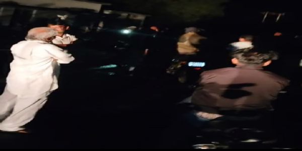 राजगढ़ः अघोषित बिजली कटौती से नाराज किसानों ने किया चक्काजाम, आश्वासन पर माने