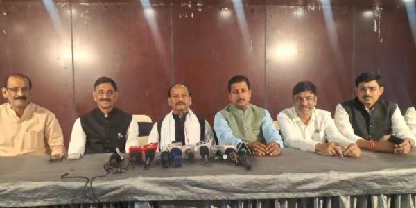 जनता ने परिवारवाद और तुष्टिकरण की राजनीति को नकारा, एनडीए की बनेगी सरकार: रघुवर दास