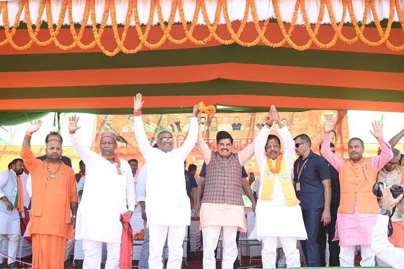 मप्र के मुख्यमंत्री ने बिहार में चुनावी सभाओं को किया संबोधित मप्र के मुख्यमंत्री ने बिहार में चुनावी सभाओं को किया संबोधित