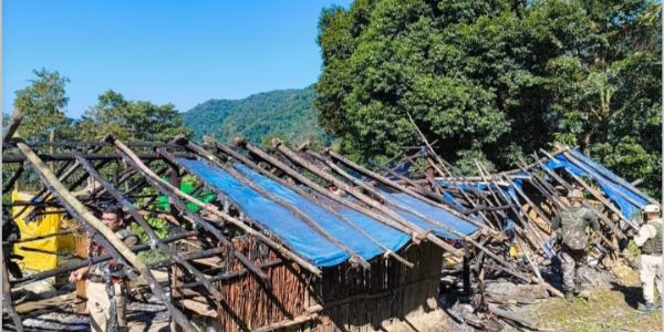 मणिपुर में पुलिस ने नष्ट की 35 एकड़ अवैध अफीम की खेती