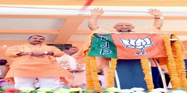 परिवारवादी व्यवस्था ने बिहार में जाति-जाति को लड़ाकर अराजकता व गुंडागर्दी का तांडव किया : योगी आदित्यनाथ