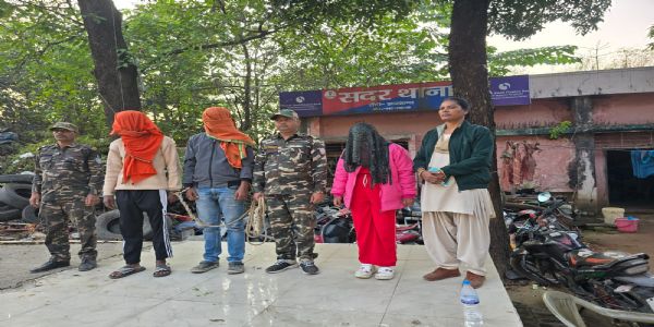 चोरी का खुलासा, तीन आरोपित गिरफ्तार