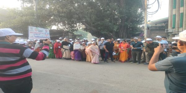 वाराणसी: सीनियर सिटीजन मैराथन में नागरिकों ने उत्साह से की भागीदारी