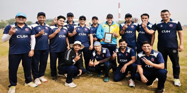 नारनौल: ऑल इंडिया वीसी कप में हकेवि की क्रिकेट टीम ने मुंबई को आठ विकेट से हराया