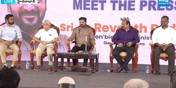 राज्य सरकार ने आईटी और फार्मा क्षेत्रों को काफ़ी प्रोत्साहित किया: रेवंत रेड्डी