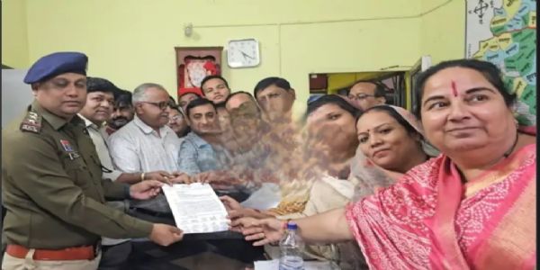 सूरजपुर : बृहस्पति सिंह के बयान पर कांग्रेस का विरोध तेज, सिटी कोतवाली में एफआईआर की मांग