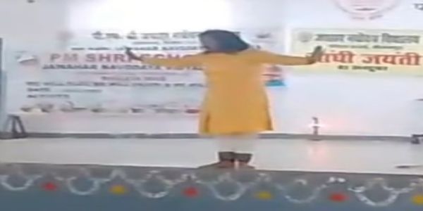 कथक की लय में झूमा नवोदय, रुद्र शंकर मिश्र की मनमोहक प्रस्तुति ने बांधा समा