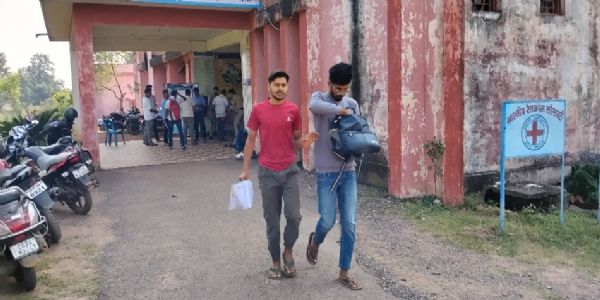 धमतरी : तीन सौ से अध‍िक परीक्षाथिर्थाें ने दी ग्रामीण स्वास्थ्य संयोजक की भर्ती परीक्षा