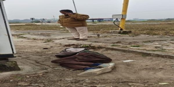 स्मार्ट सिटी से एक व्यक्ति का शव बरामद, ठंड से मौत की आशंका