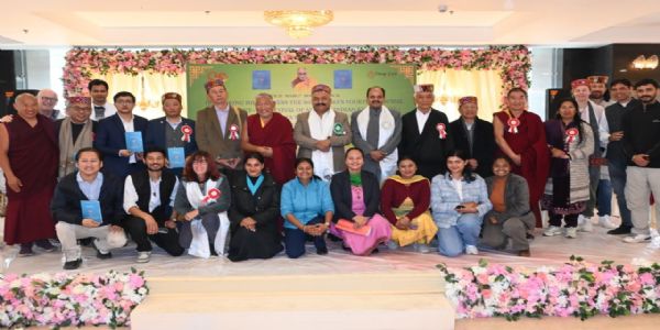 शिक्षा मंत्री रोहित ठाकुर ने किया टोंगलेन ट्रस्ट की 