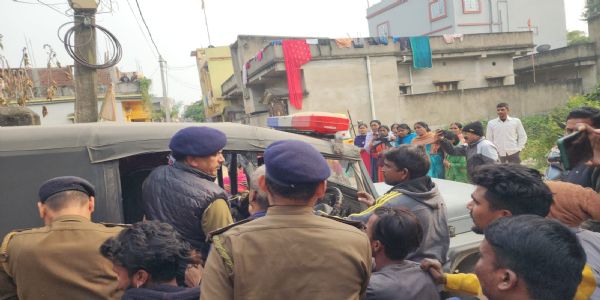 टाइल्स मिस्त्री की संदिग्‍ध स्थिति में मिला शव, जांच में जुटी पुलिस