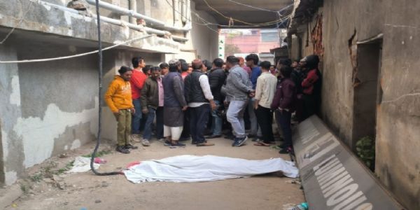 निर्माणाधीन बिल्डिंग से गिरकर मजदूर की मौत, पुलिस जांच में जुटी