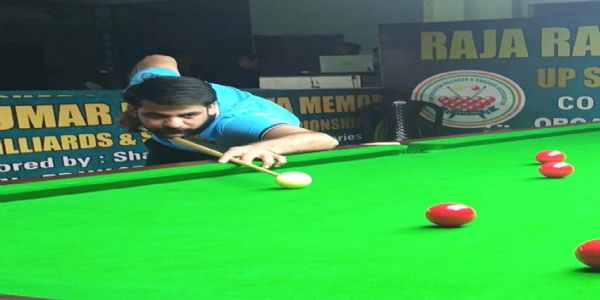 लखनऊ के अनुभव शुक्ला