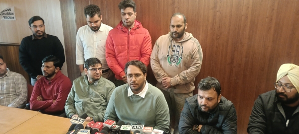 फोटो कैप्शन 10आरटीके1 : पत्रकारो से बातचीत करते हरियाणा सिविल मेडिकल सर्विस एसोसिएशन के पदाधिकारी --------- फोटो कैप्शन 10आरटीके1 : पत्रकारो से बातचीत करते हरियाणा सिविल मेडिकल सर्विस एसोसिएशन के पदाधिकारी ---------